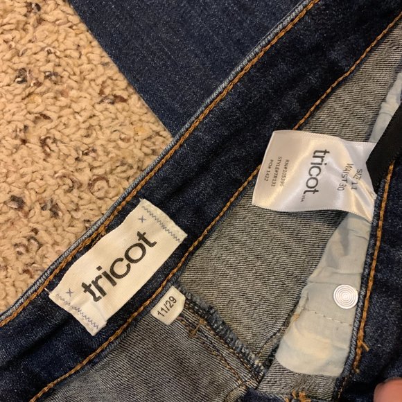 NWOT Tricot Ripped/Distressed Blue Jeans, Size 11/29 - Picture 3 of 5